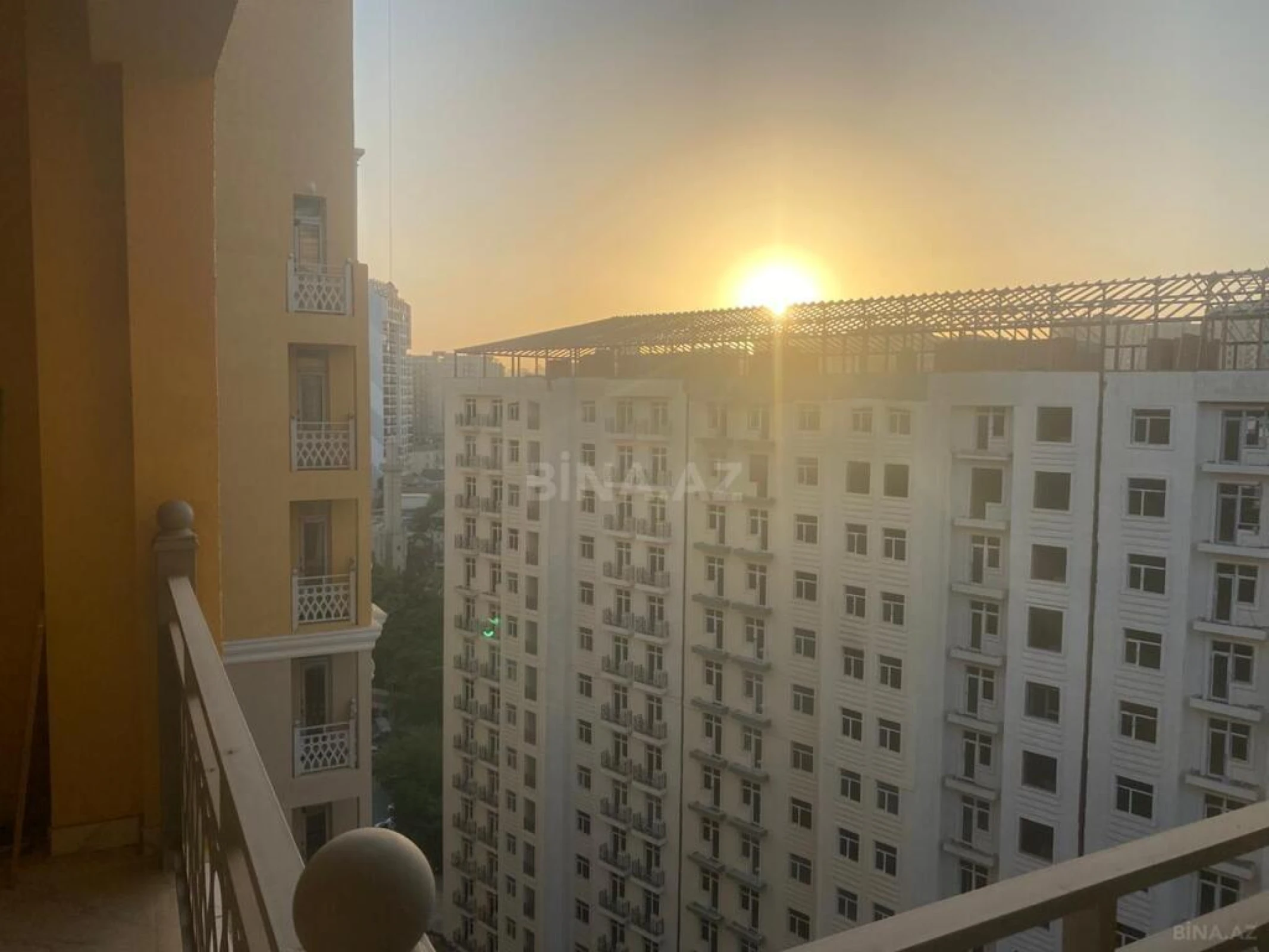 Satılır 3 otaqlı mənzil 90 m²