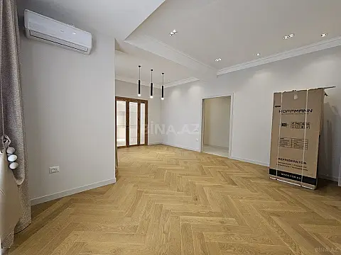 Satılır 3 otaqlı mənzil 134 m²