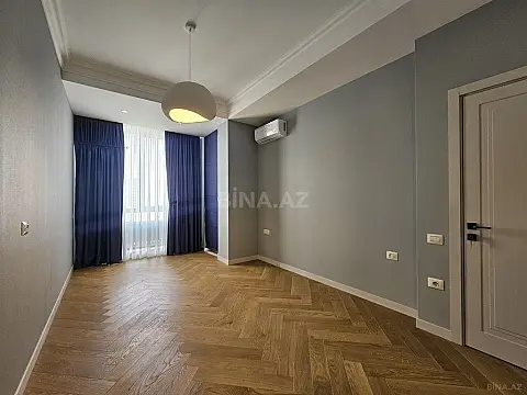 Satılır 3 otaqlı mənzil 134 m²