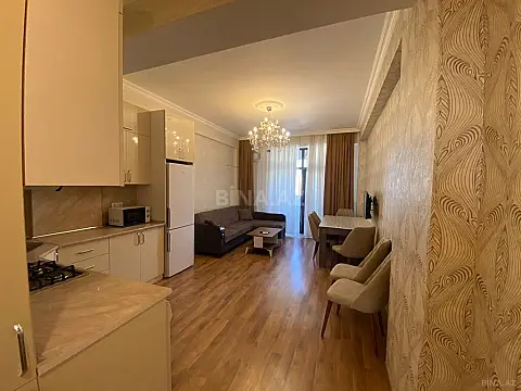 Kirayə verilir 3 otaqlı mənzil 130 m²