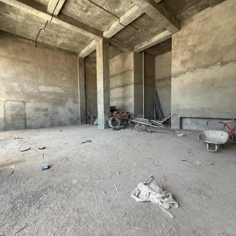 Satılır obyekt 300 m²