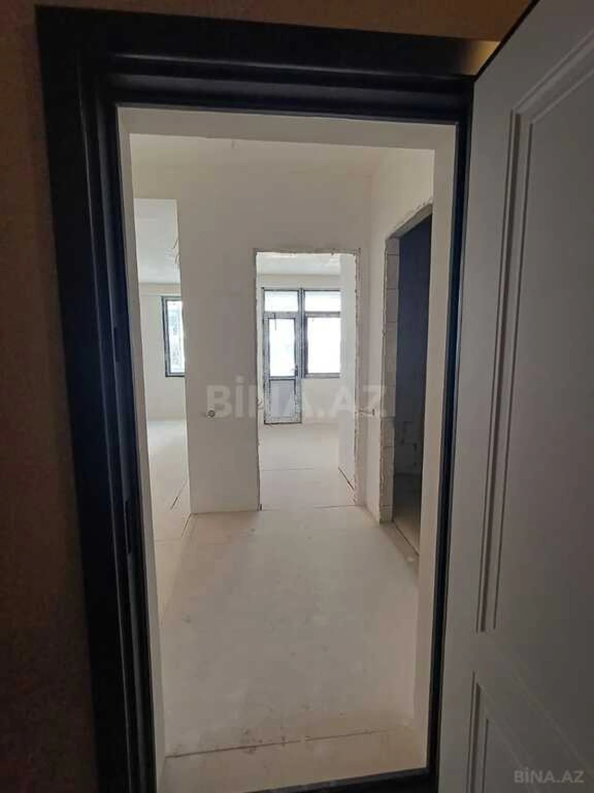 Satılır 3 otaqlı mənzil 94.5 m²