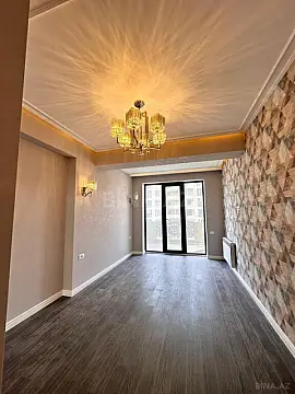 Satılır 2 otaqlı mənzil 79 m²