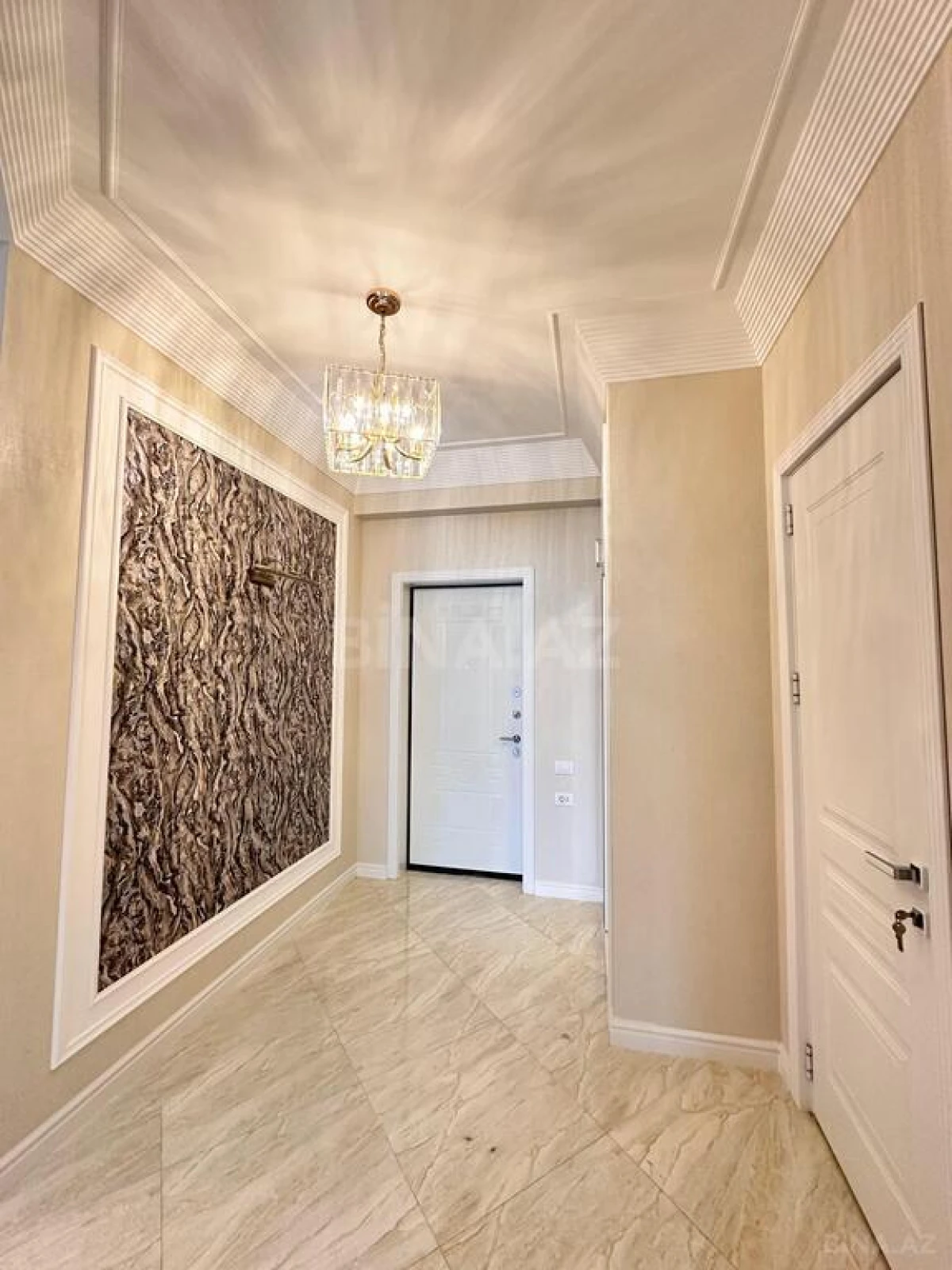Satılır 2 otaqlı mənzil 79 m²