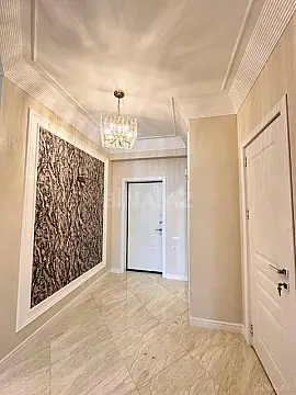 Satılır 2 otaqlı mənzil 79 m²