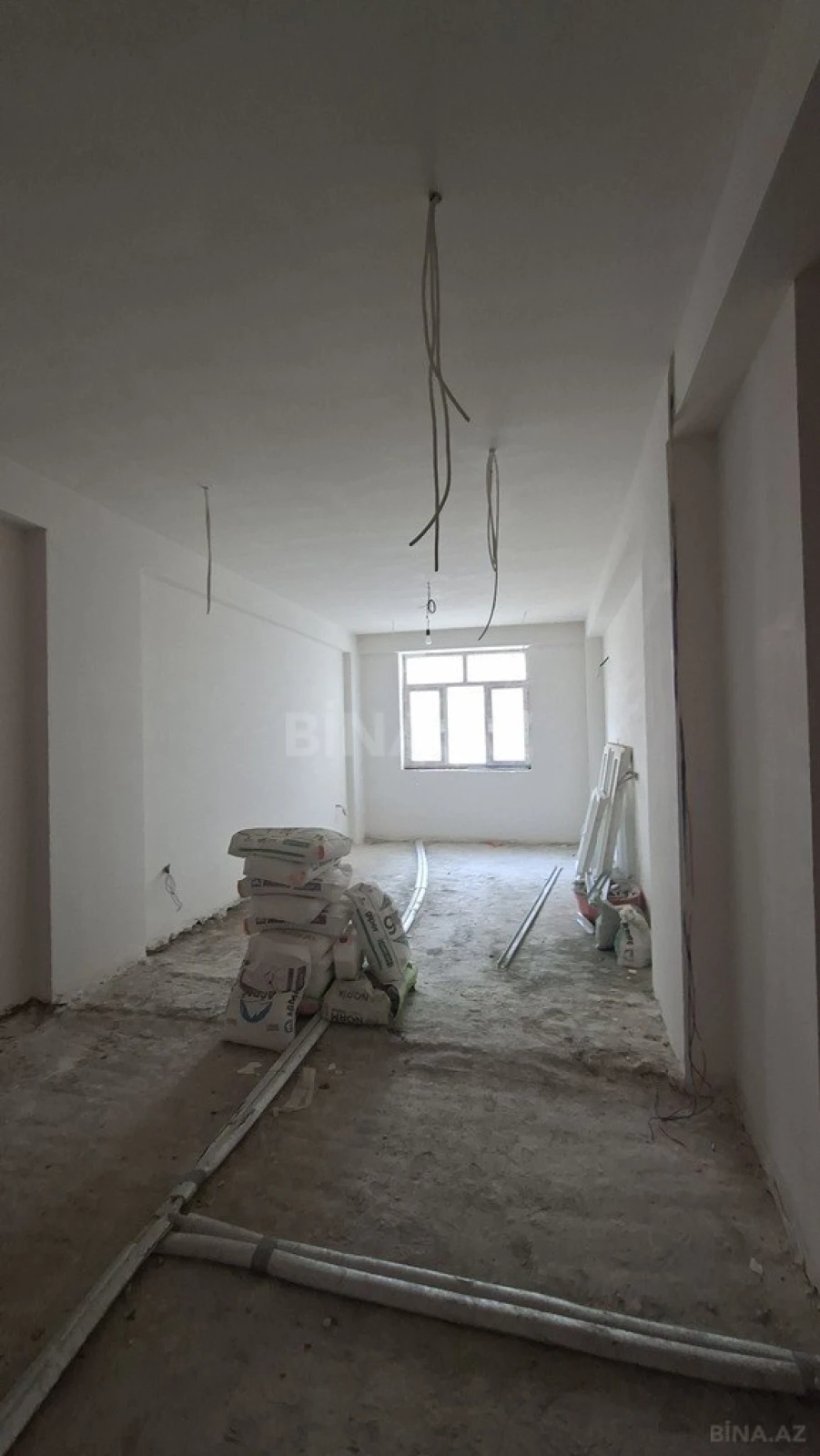Satılır 3 otaqlı mənzil 154 m²