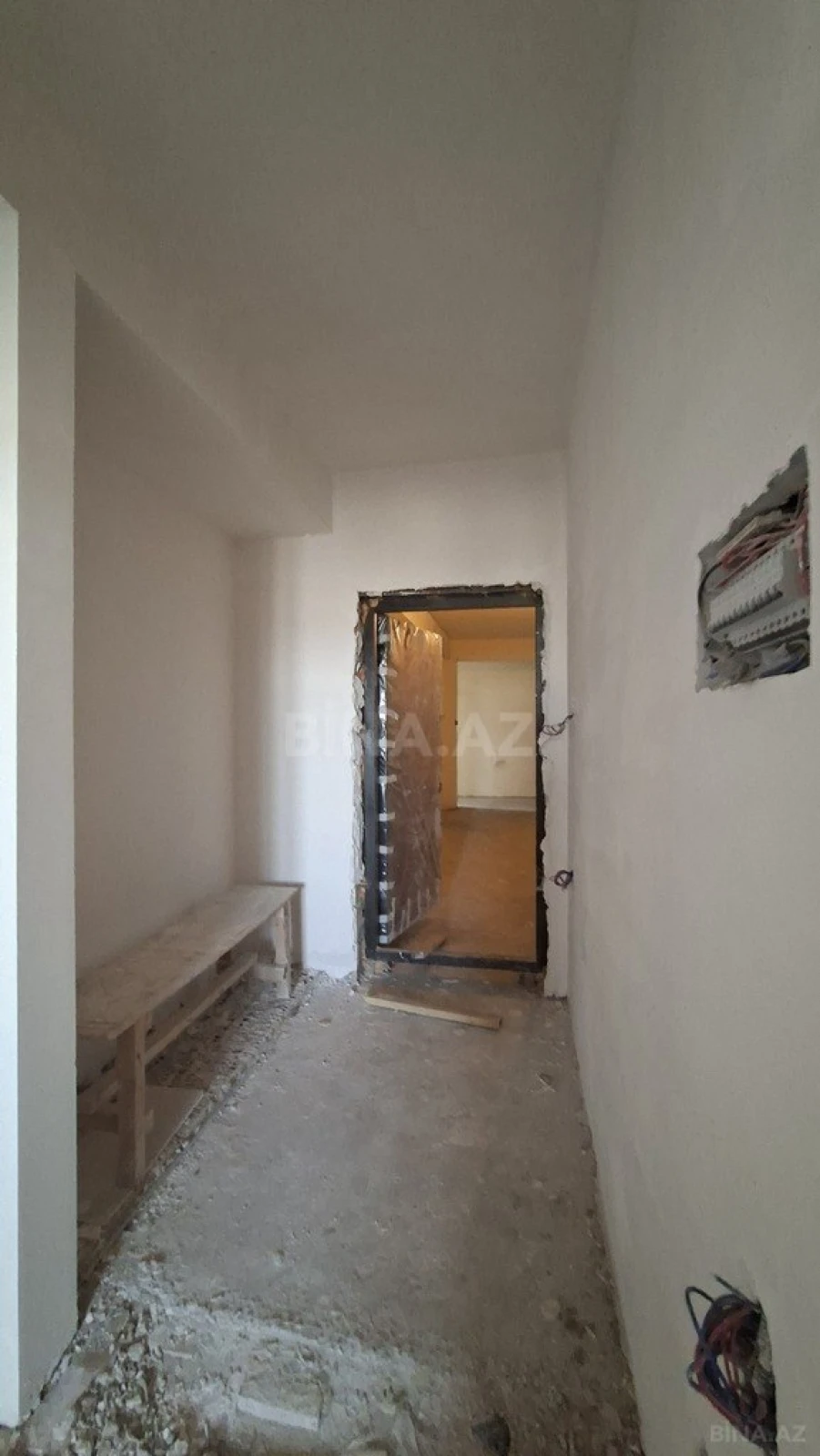 Satılır 3 otaqlı mənzil 154 m²