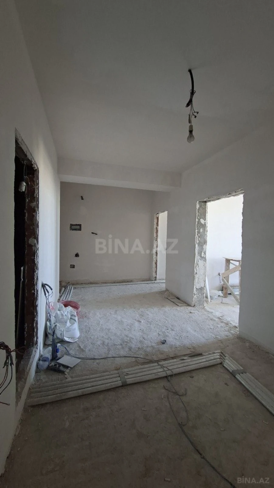 Satılır 3 otaqlı mənzil 154 m²