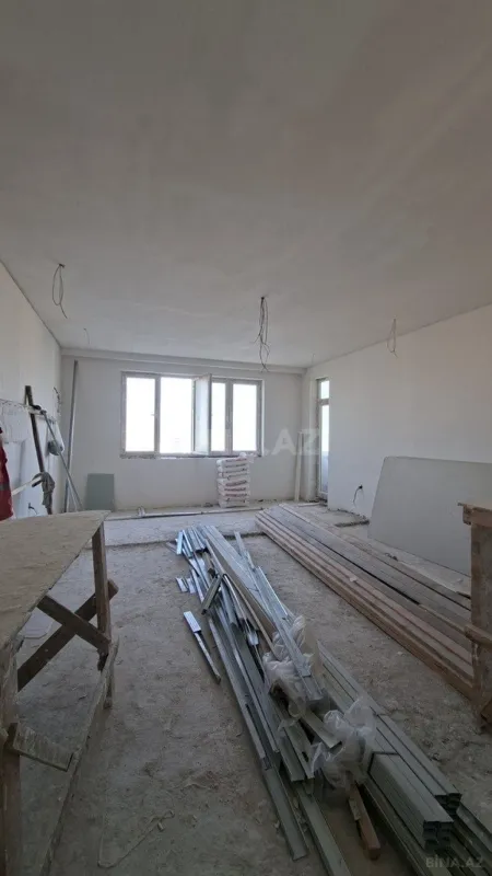 Satılır 3 otaqlı mənzil 154 m²