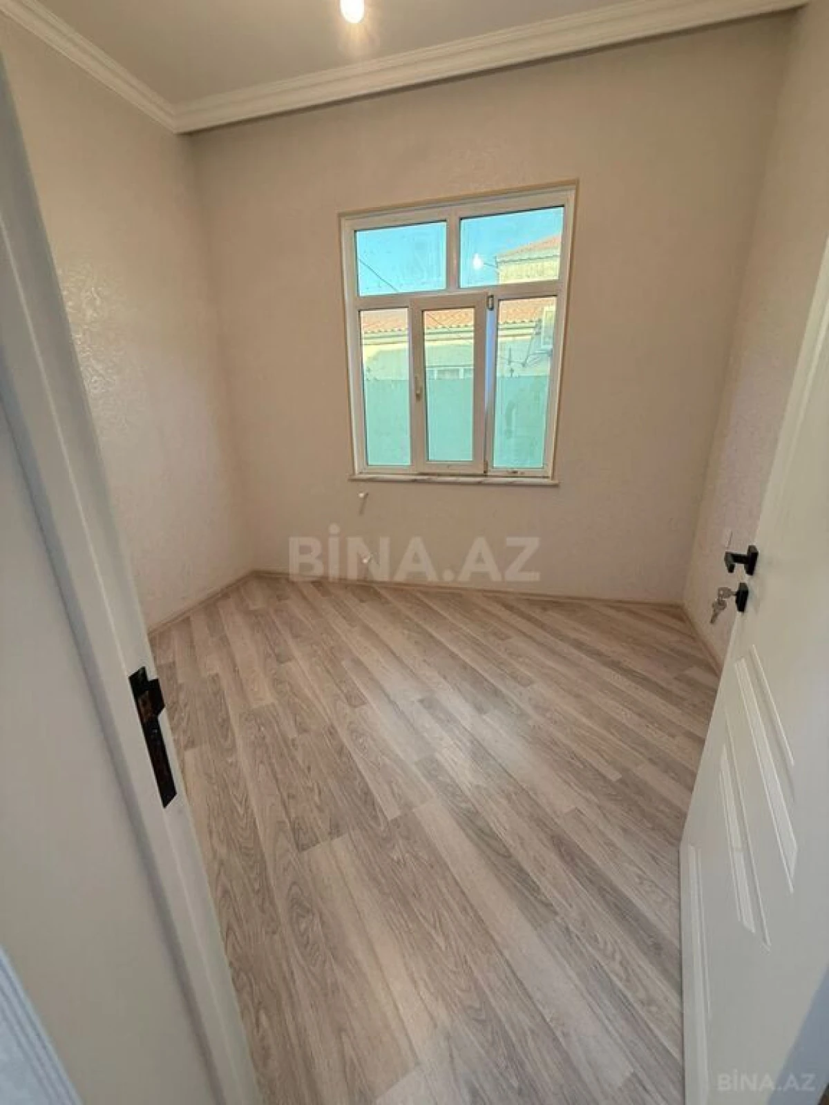 Satılır 6 otaqlı həyət evi 150 m²