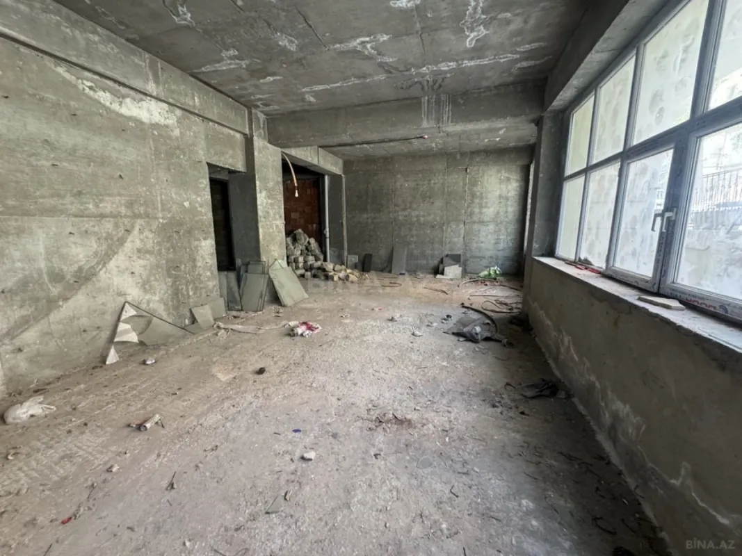 Satılır obyekt 600 m²