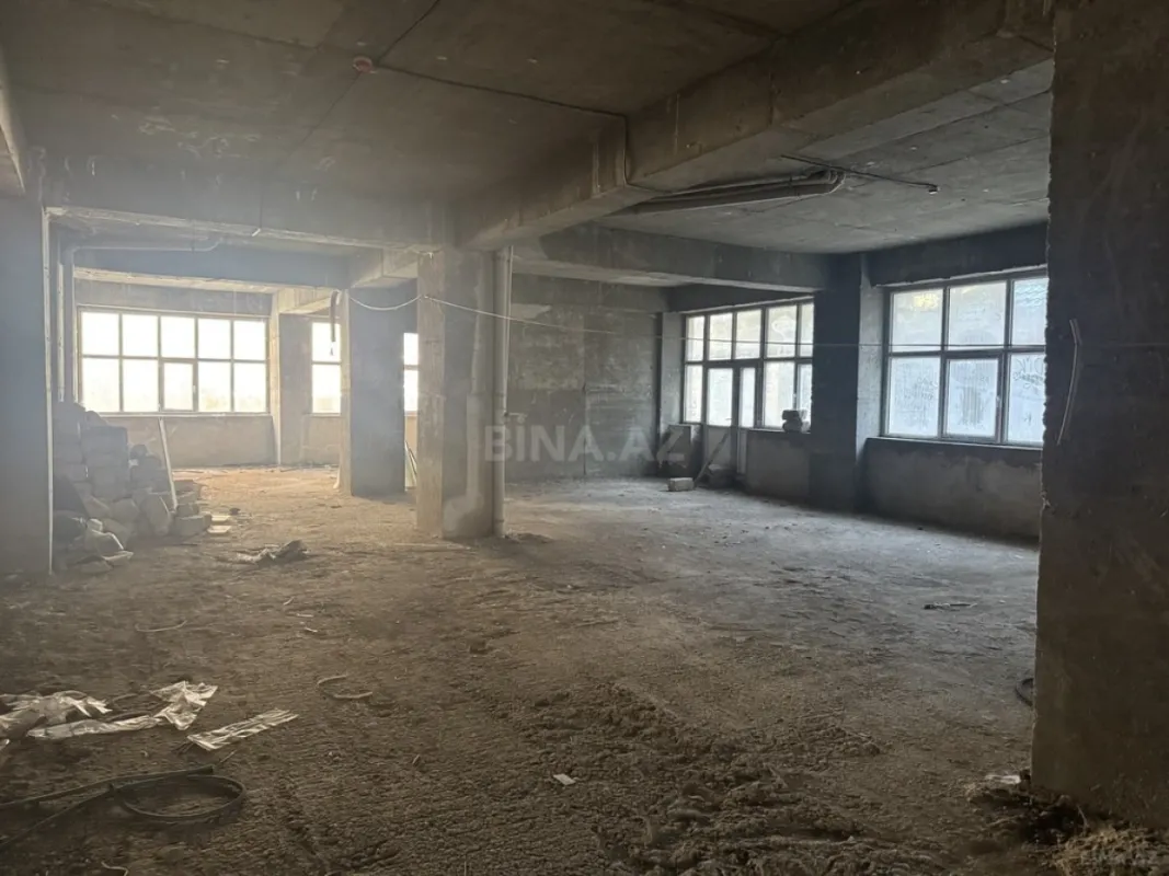 Satılır obyekt 600 m²