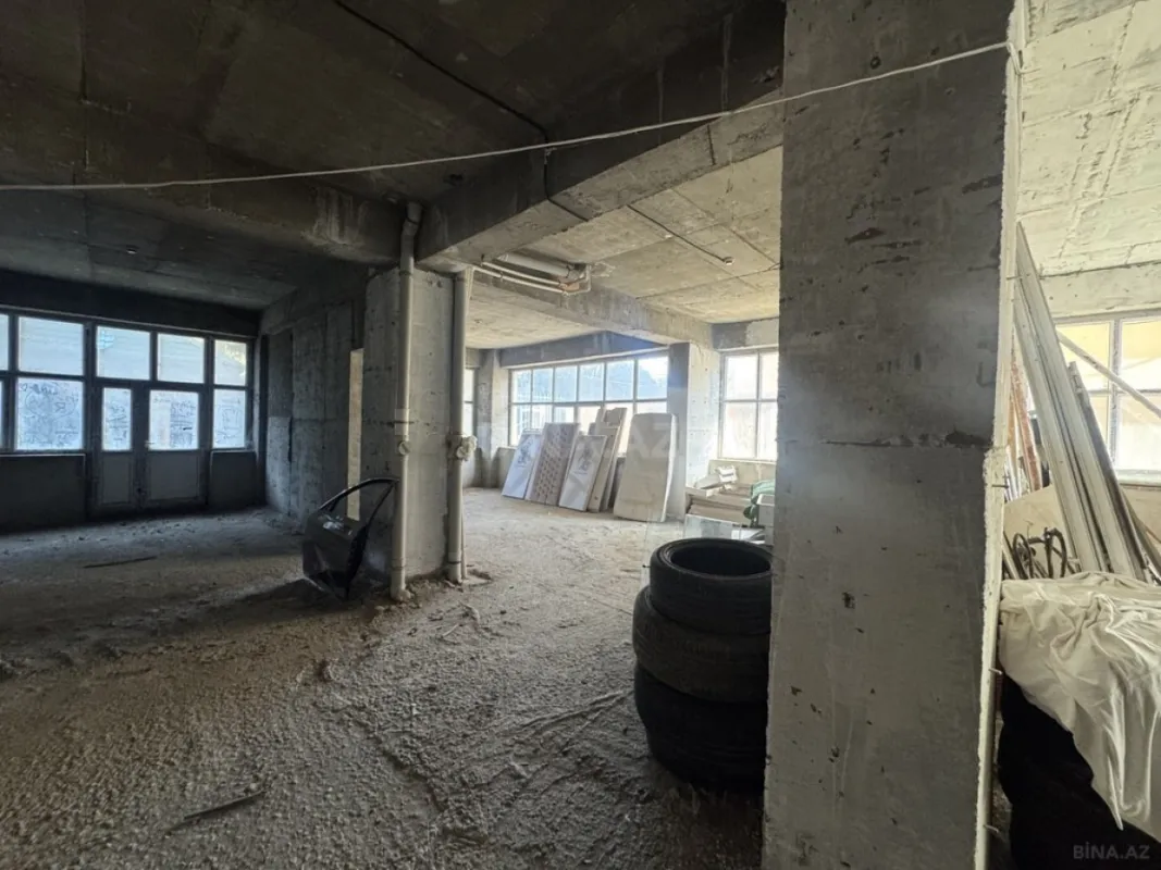 Satılır obyekt 600 m²