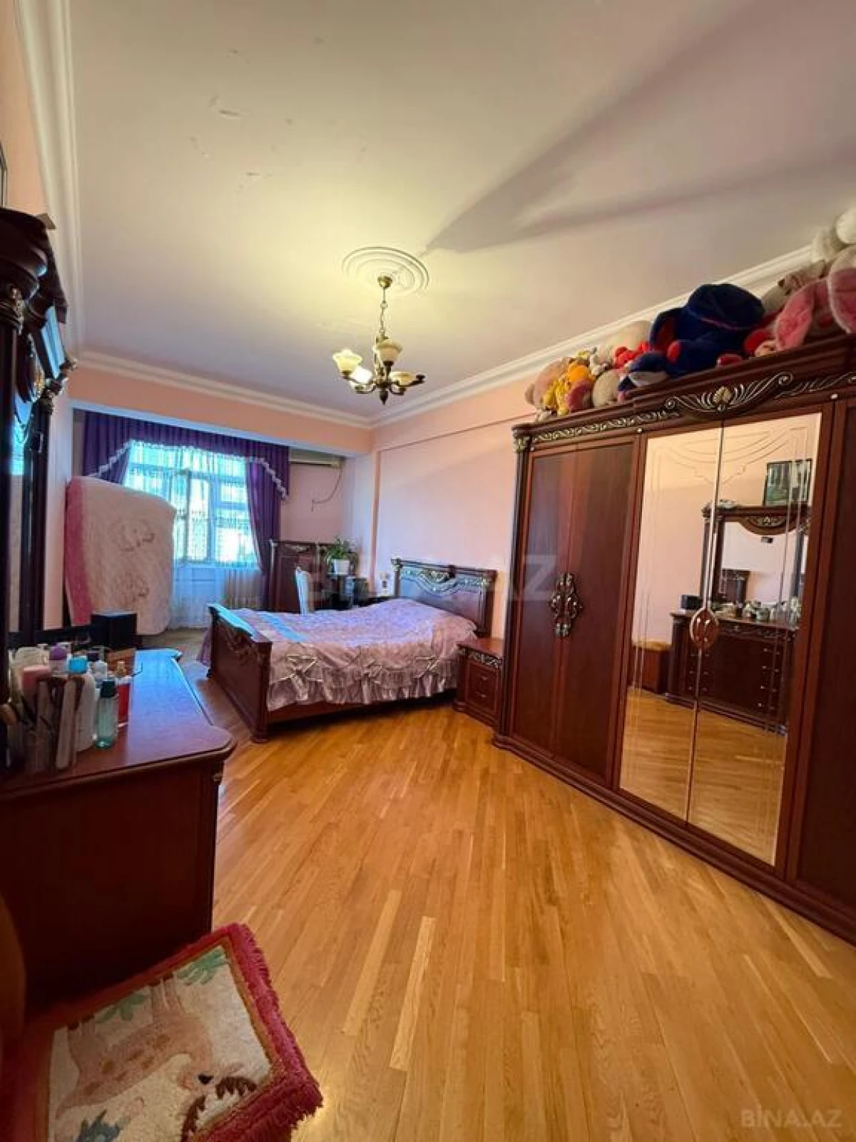 Satılır 3 otaqlı mənzil 160 m²