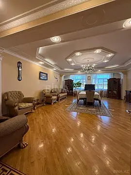 Satılır 3 otaqlı mənzil 160 m²