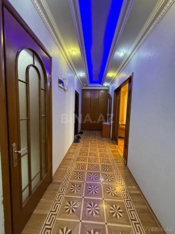 Satılır 3 otaqlı mənzil 160 m²
