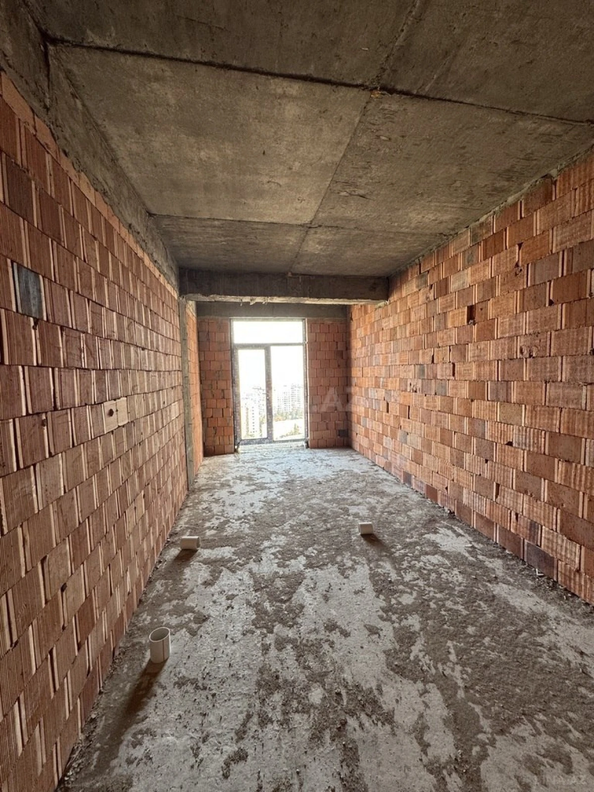 Satılır 3 otaqlı mənzil 114 m²