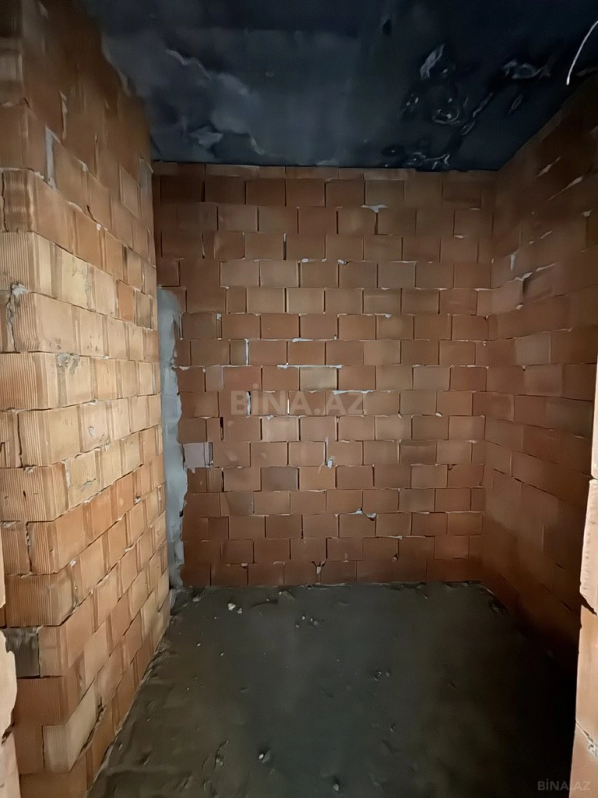 Satılır 3 otaqlı mənzil 114 m²