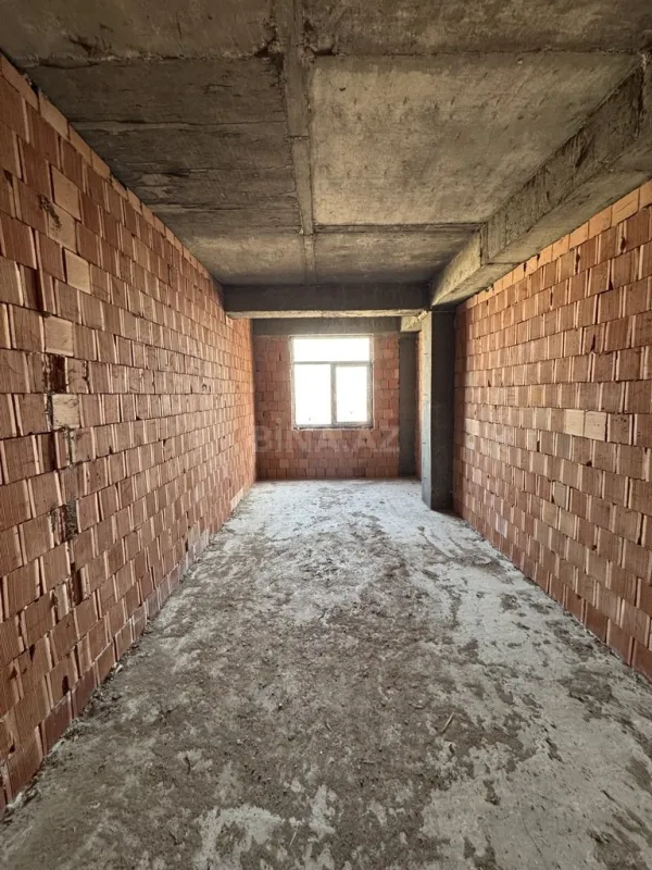 Satılır 3 otaqlı mənzil 114 m²