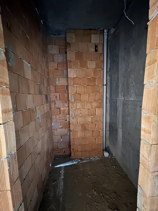 Satılır 3 otaqlı mənzil 114 m²