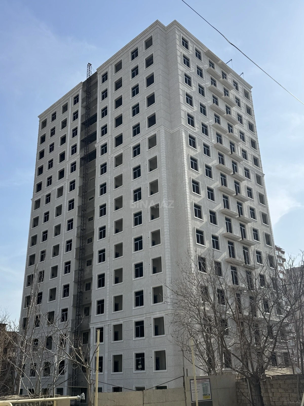 Satılır 3 otaqlı mənzil 114 m²