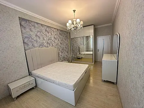Satılır 2 otaqlı mənzil 70 m² — Bakı, 8-ci mikrorayon 2 otaq 70.00 m²