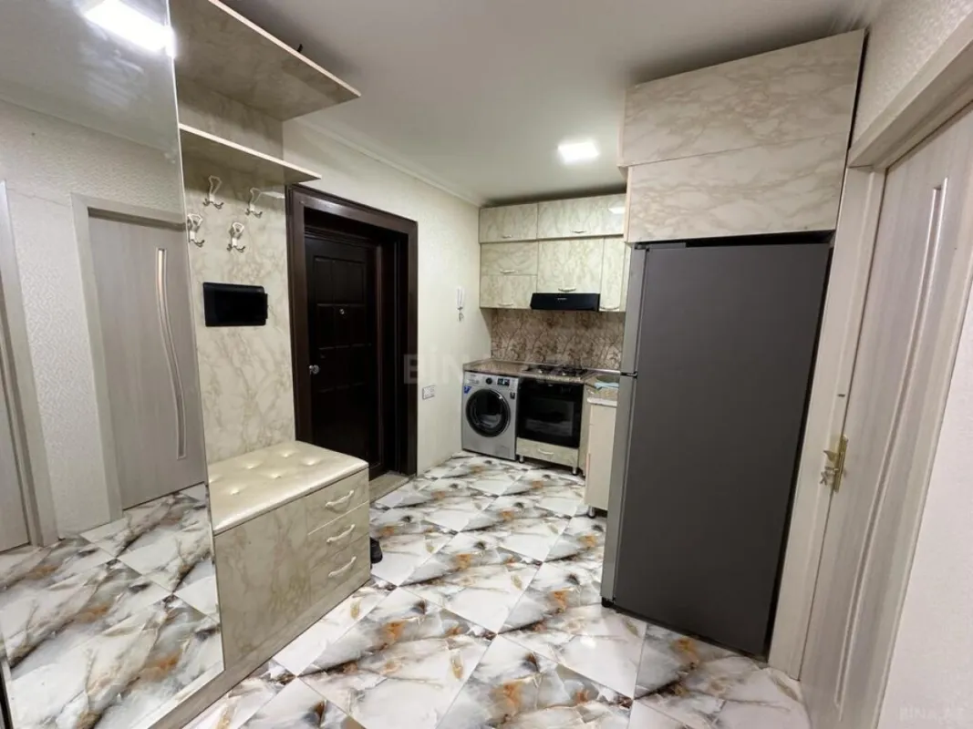 Satılır 2 otaqlı mənzil 70 m²