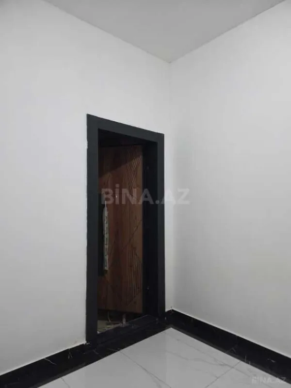 Satılır 5 otaqlı mənzil 330 m²