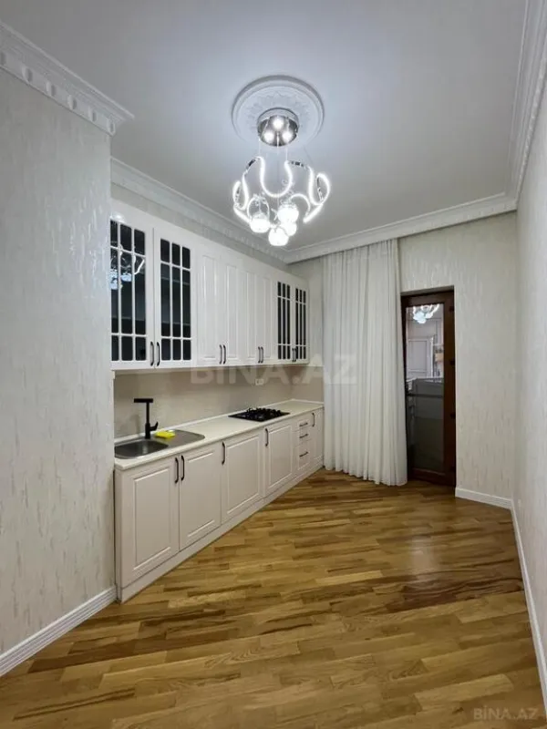 Satılır 2 otaqlı mənzil 75 m²