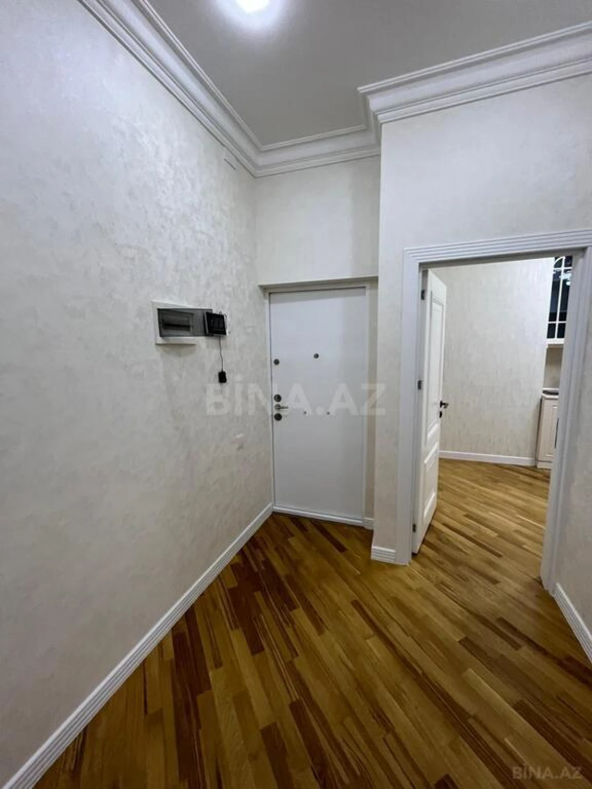 Satılır 2 otaqlı mənzil 75 m²