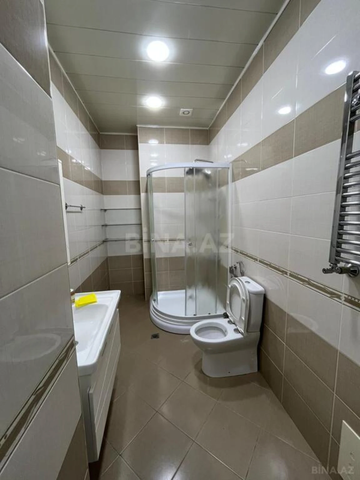 Satılır 2 otaqlı mənzil 75 m²