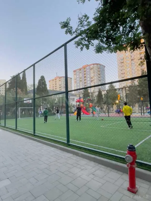 Satılır 4 otaqlı mənzil 127 m²