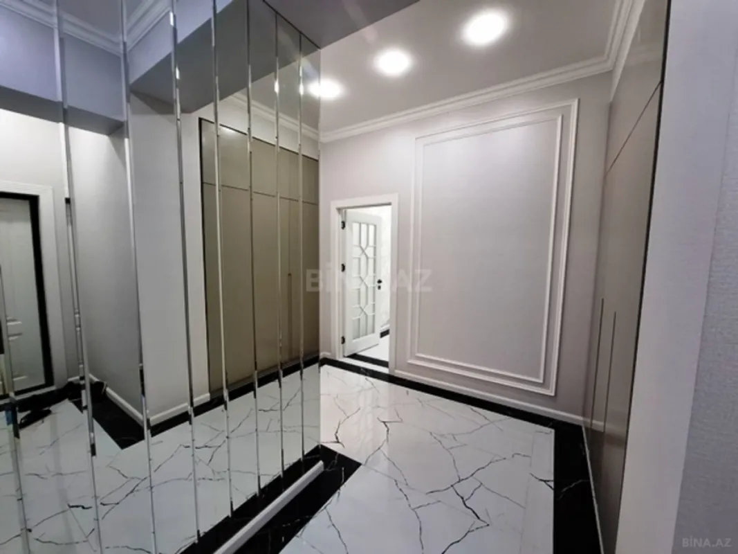 Satılır 2 otaqlı mənzil 77 m²