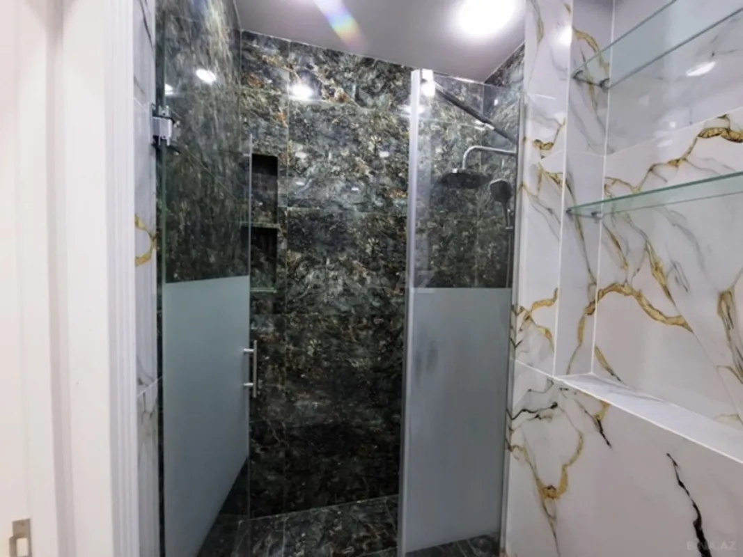 Satılır 2 otaqlı mənzil 77 m²