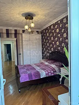 Satılır 3 otaqlı mənzil 120 m²