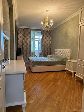 Satılır 3 otaqlı mənzil 120 m² — Bakı 3 otaq 120.00 m²