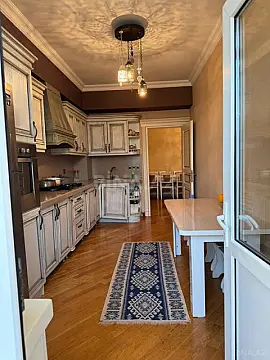 Satılır 3 otaqlı mənzil 120 m²