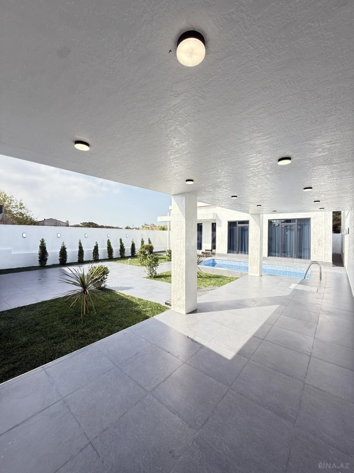 Satılır 4 otaqlı həyət evi 160 m²