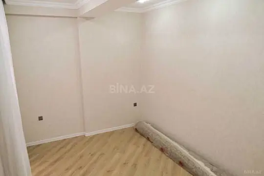 Satılır 4 otaqlı mənzil 151 m²