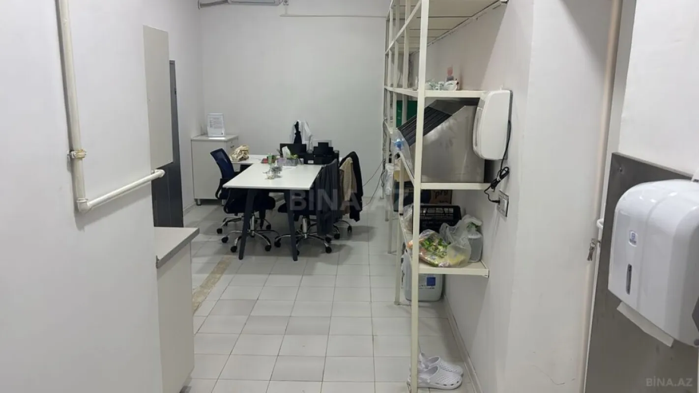 Satılır obyekt 117 m²