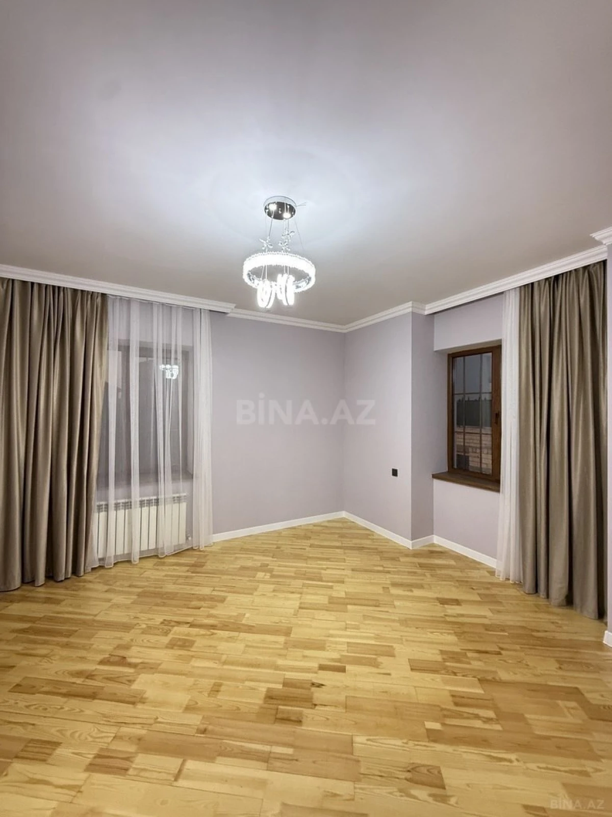 Satılır 6 otaqlı həyət evi 300 m²