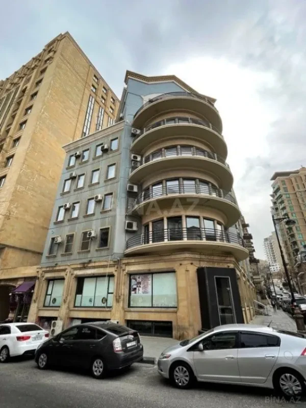 Kirayə verilir obyekt 2000 m²