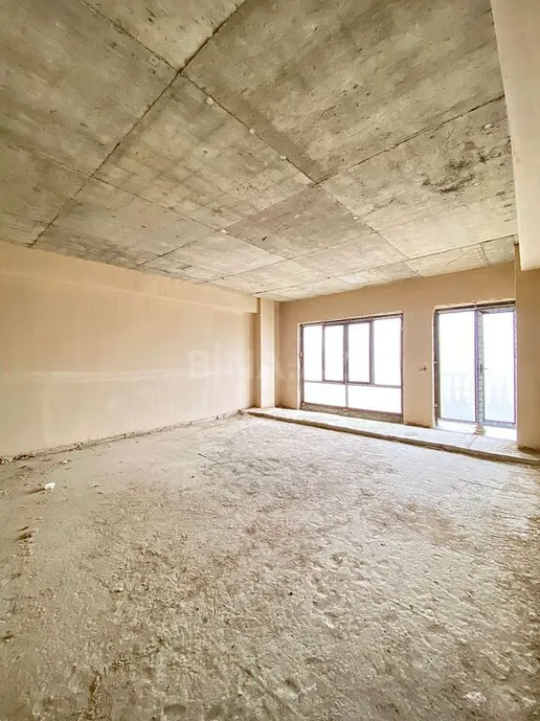 Satılır 3 otaqlı mənzil 112 m²
