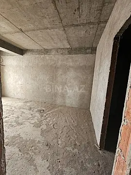 Satılır 4 otaqlı mənzil 162 m²