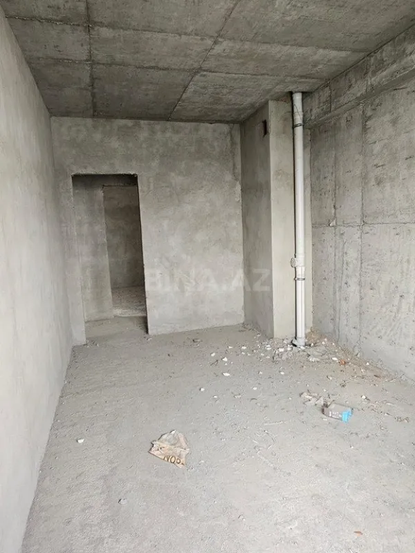 Satılır 4 otaqlı mənzil 162 m²
