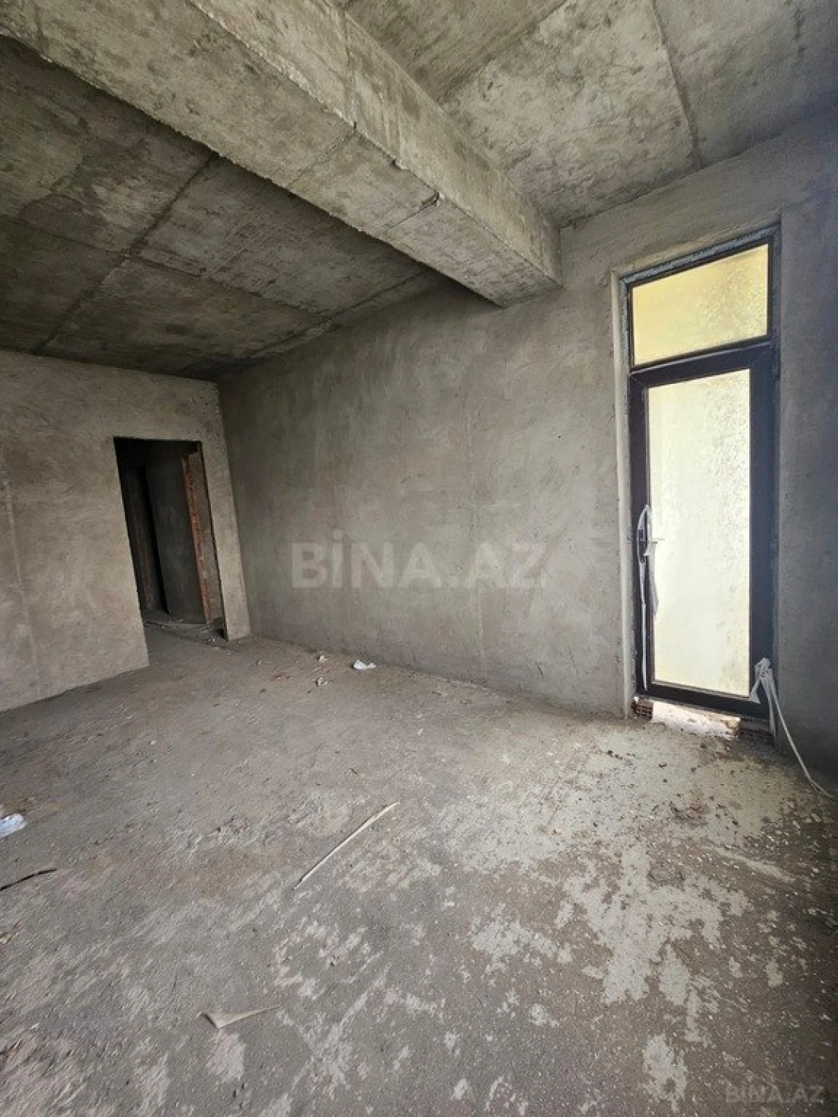 Satılır 4 otaqlı mənzil 162 m²