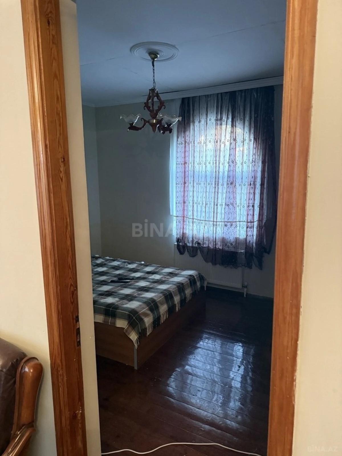 Satılır 4 otaqlı həyət evi 240 m²