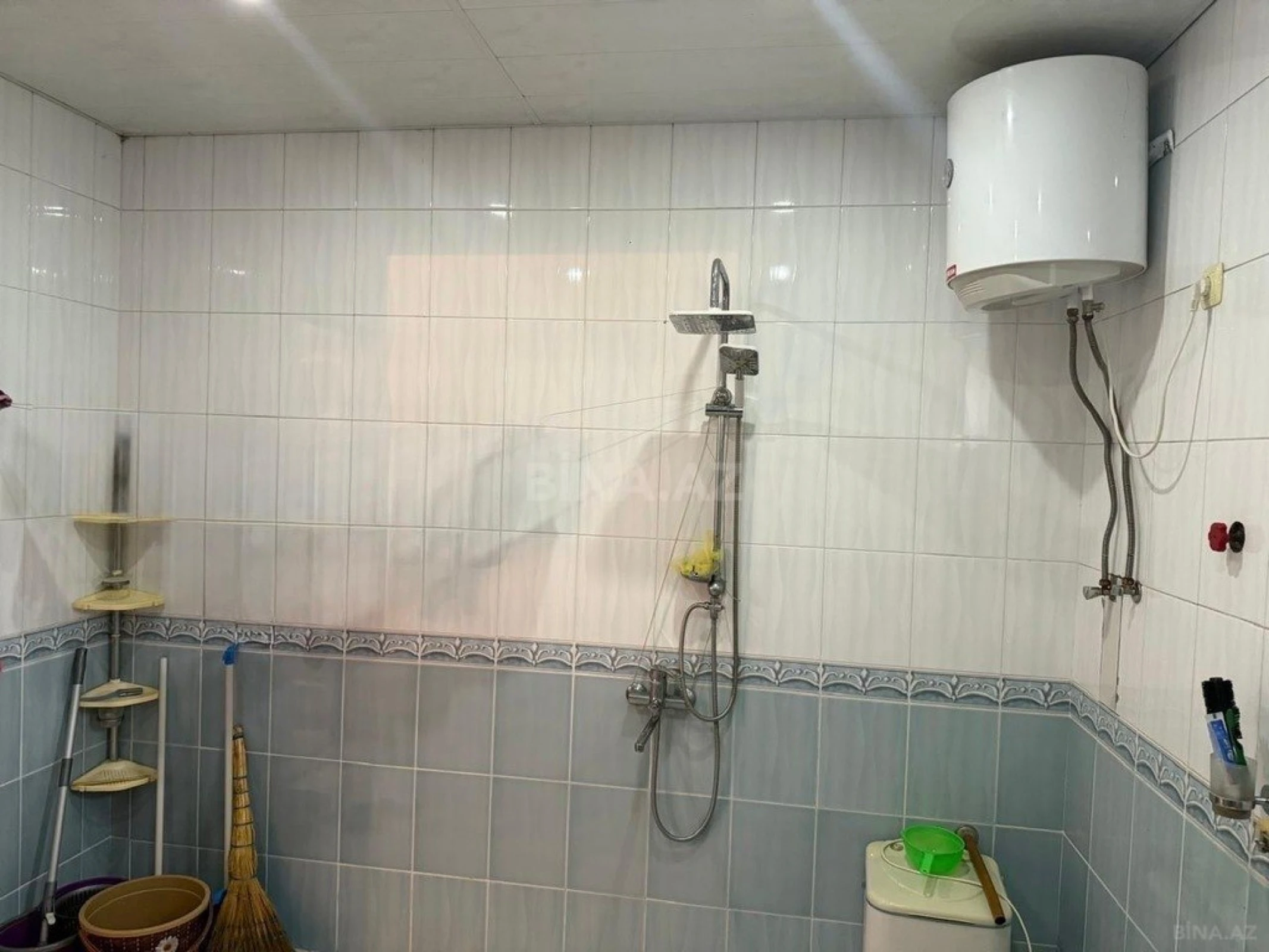 Satılır 4 otaqlı həyət evi 240 m²