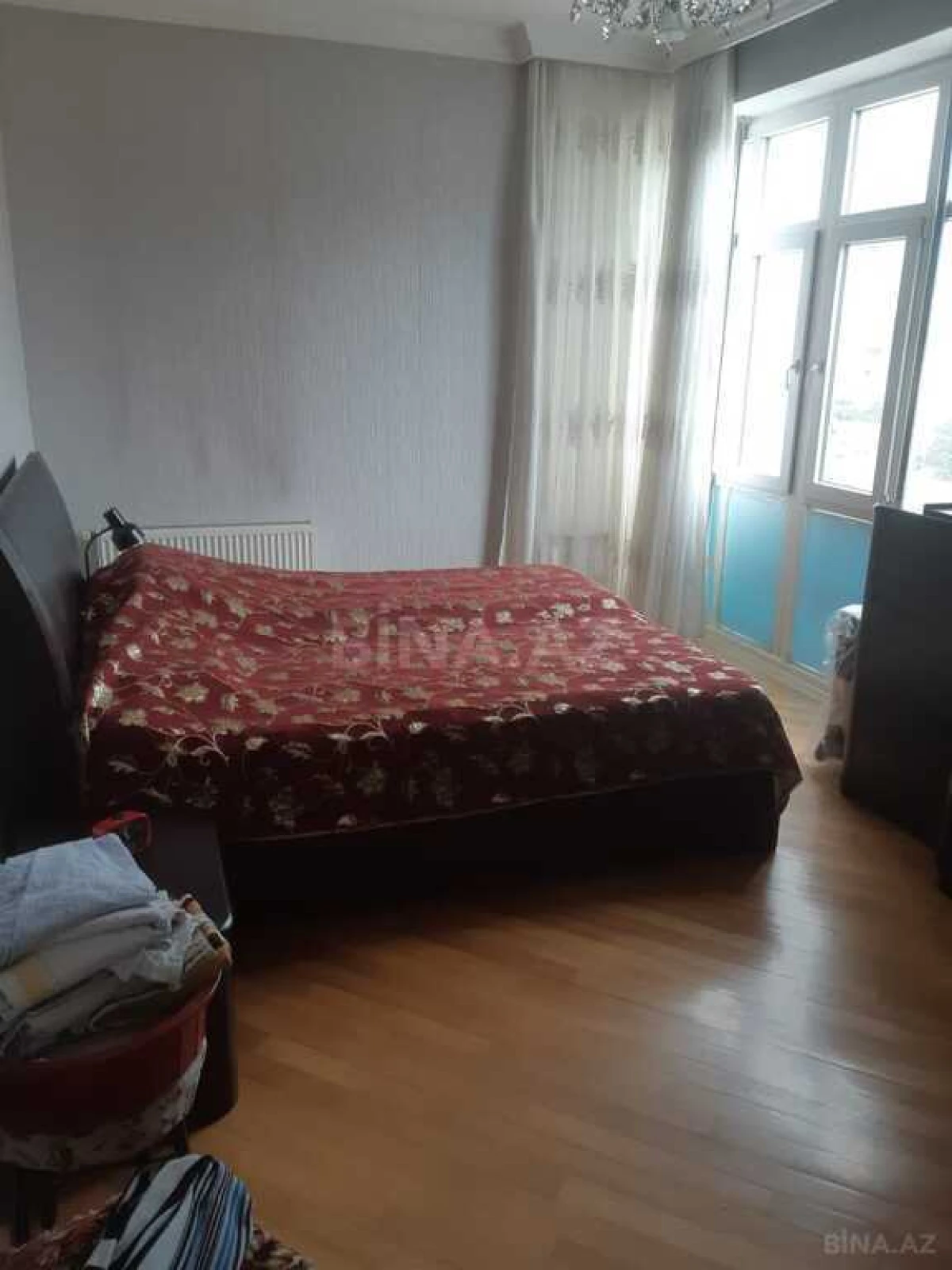 Satılır 2 otaqlı mənzil 88 m²
