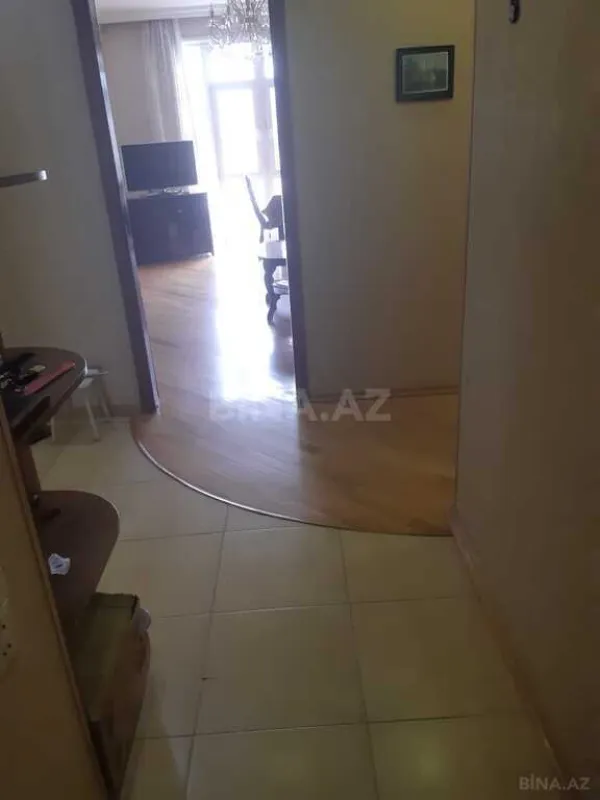 Satılır 2 otaqlı mənzil 88 m²